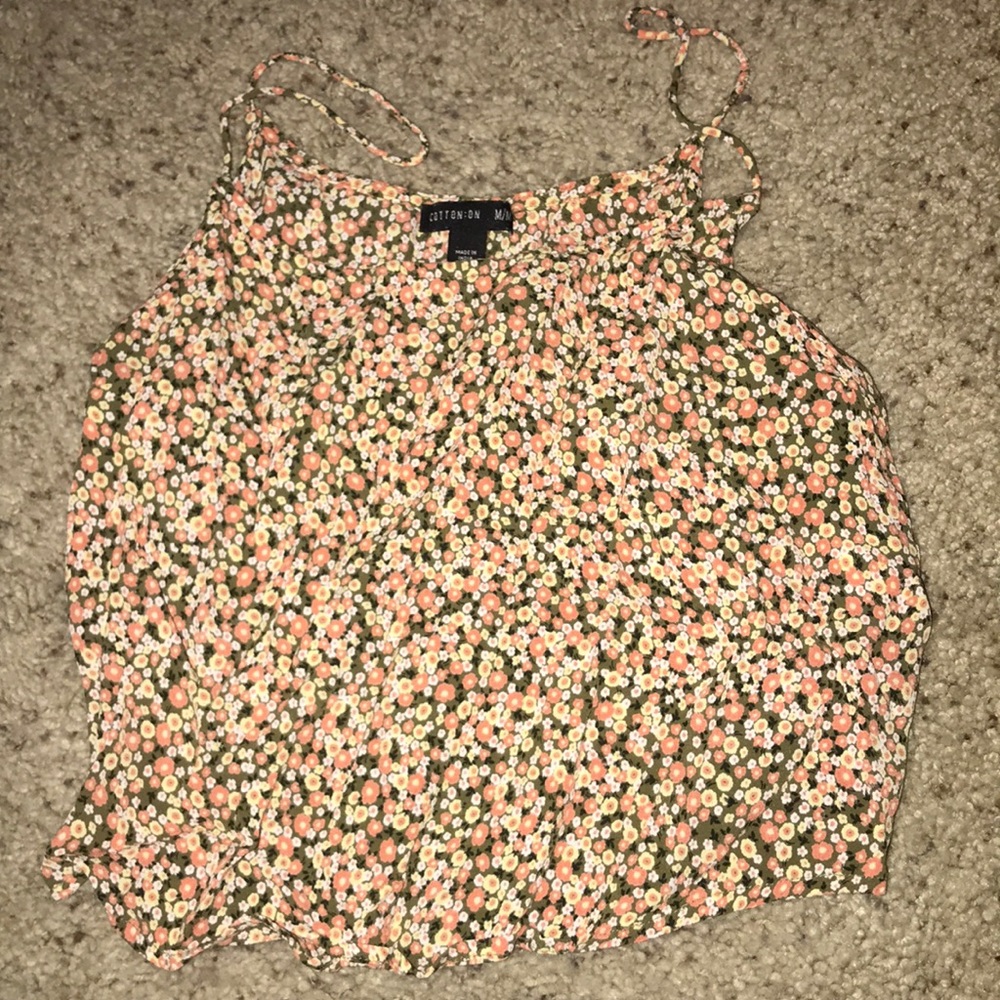 flowery crop top